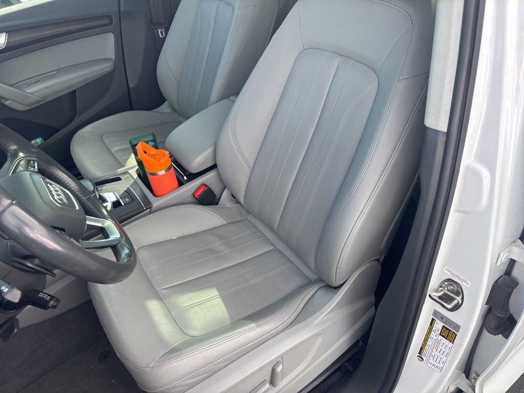 Thumbnail: 2019 Audi Q5 - 9