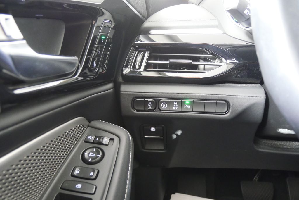 Thumbnail: 2023 Acura MDX - 20