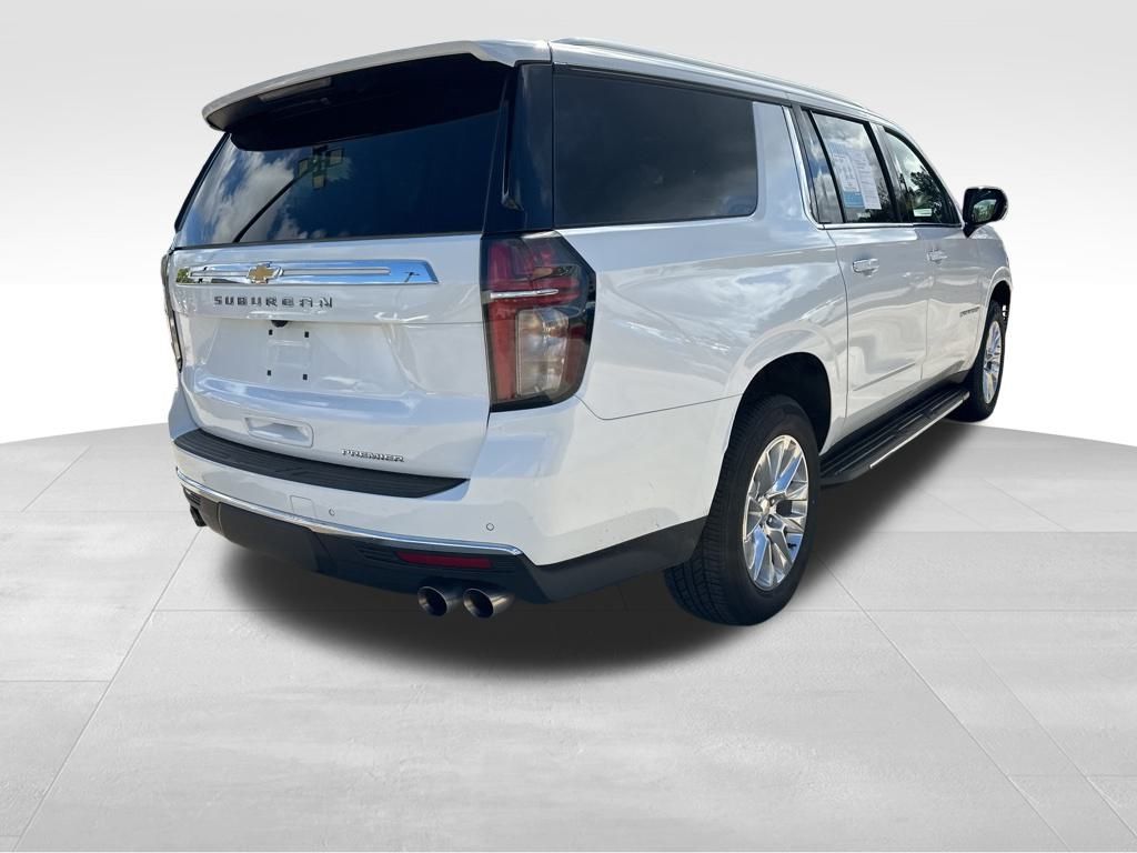 2023 Chevrolet Suburban Premier 9