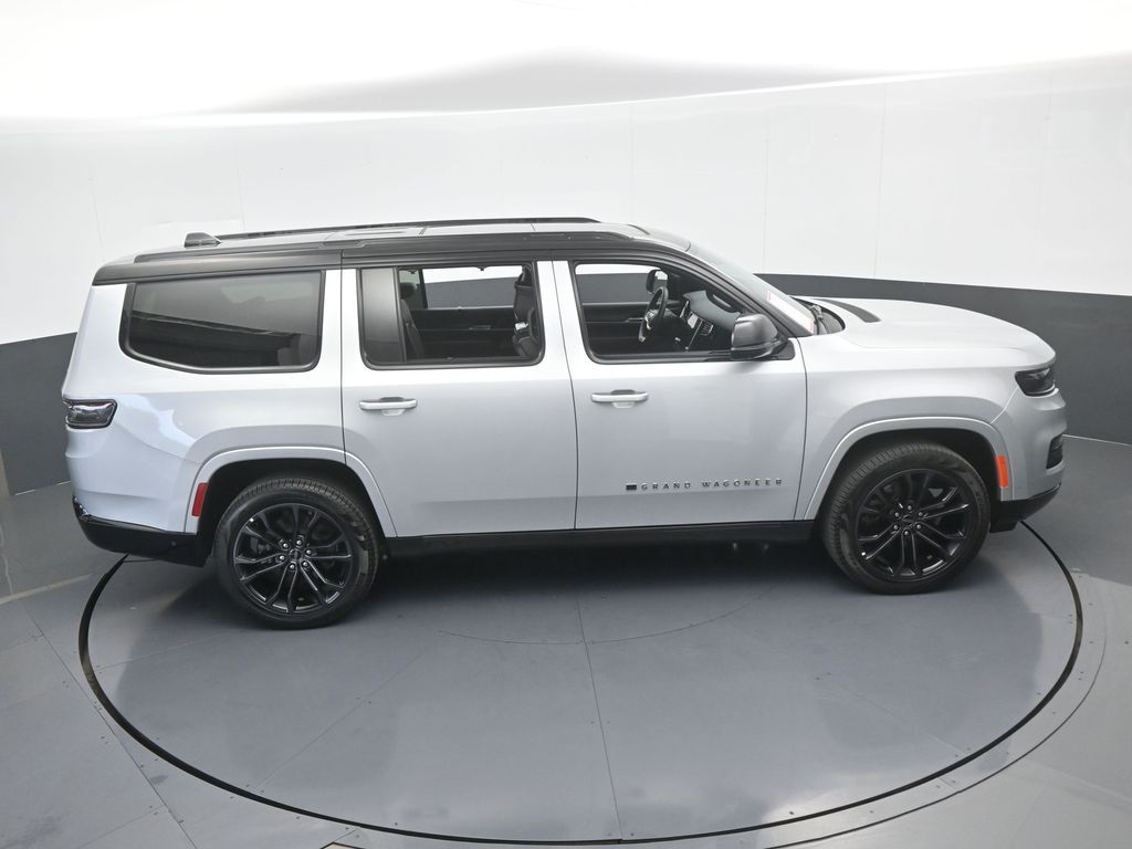 Used 2024 Silver Zynith Jeep Series II image 16