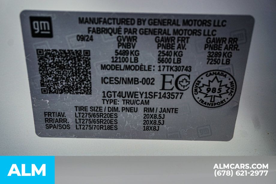 Used 2025 White GMC Denali image 62