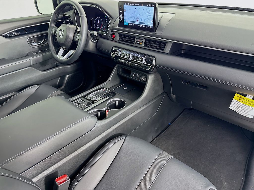 Used Car 2025 Honda Pilot  Touring For Sale Under $50,000 In Austin, Texas