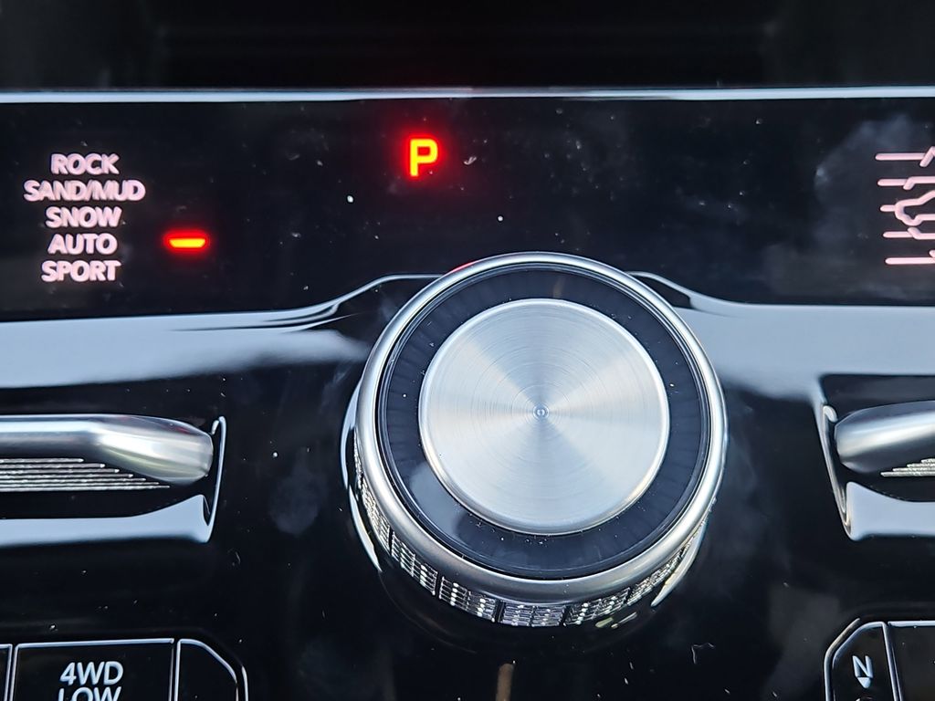 2025 Jeep Grand Cherokee L Overland photo