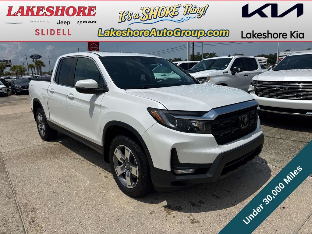 Platinum White 2025 Honda Ridgeline Pickup Truck All-Wheel Drive 9-Speed Automatic