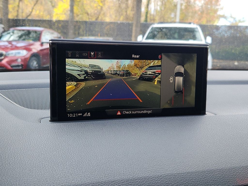 Thumbnail: 2019 Audi Q7 - 19