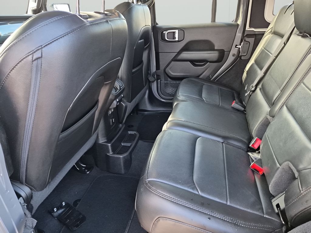 Used Car 2020 Jeep Wrangler  Unlimited Sahara For Sale Under $30,000 In Austin, Texas