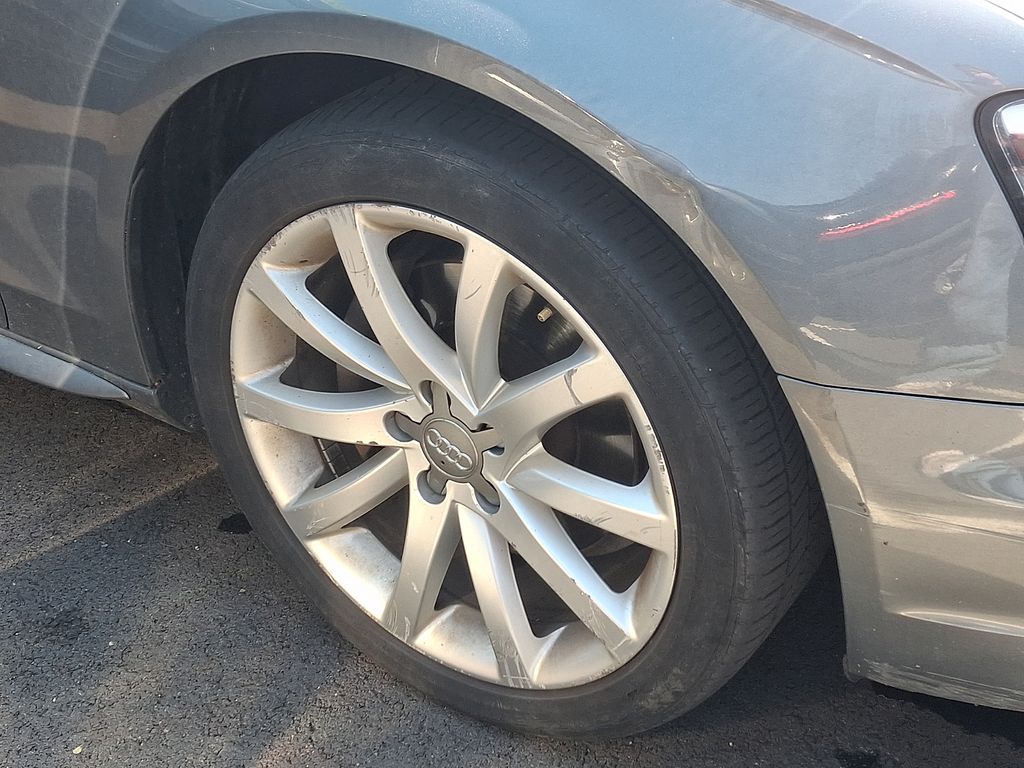 Thumbnail: 2014 Audi A4 - 4