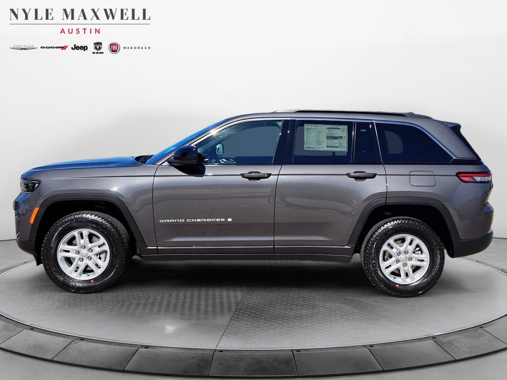 New Car 2025 Jeep Grand Cherokee  Laredo For Sale Under $35,000 In Austin, Texas