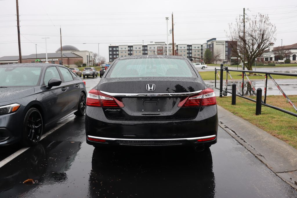 2016 Honda Accord LX 3