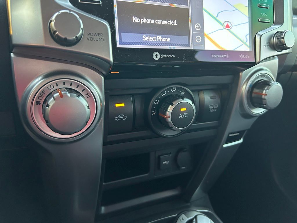 2021 Toyota 4Runner SR5 27