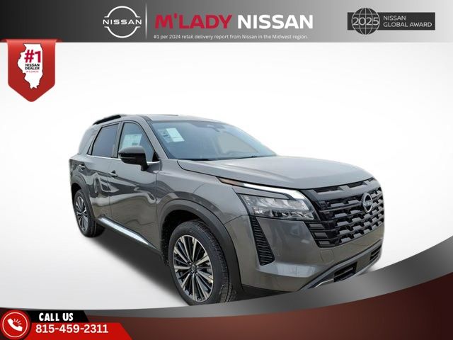 2026 Nissan Pathfinder Platinum 4WD's photo