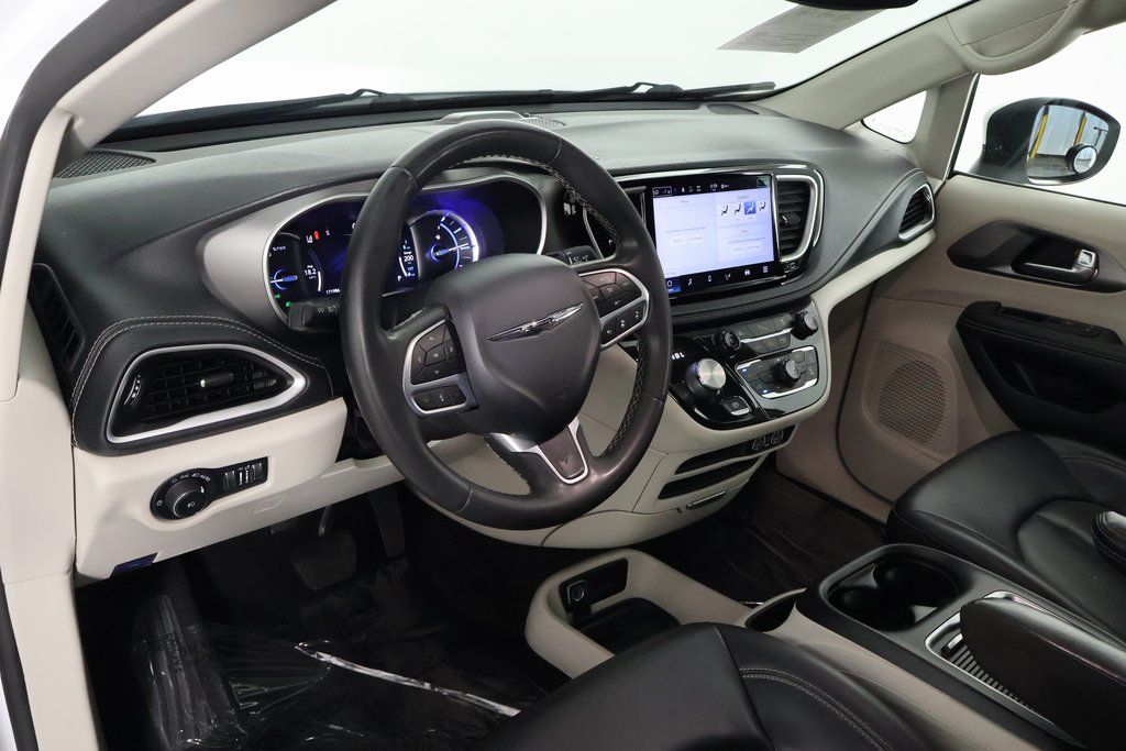 Thumbnail: 2023 Chrysler Pacifica - 7