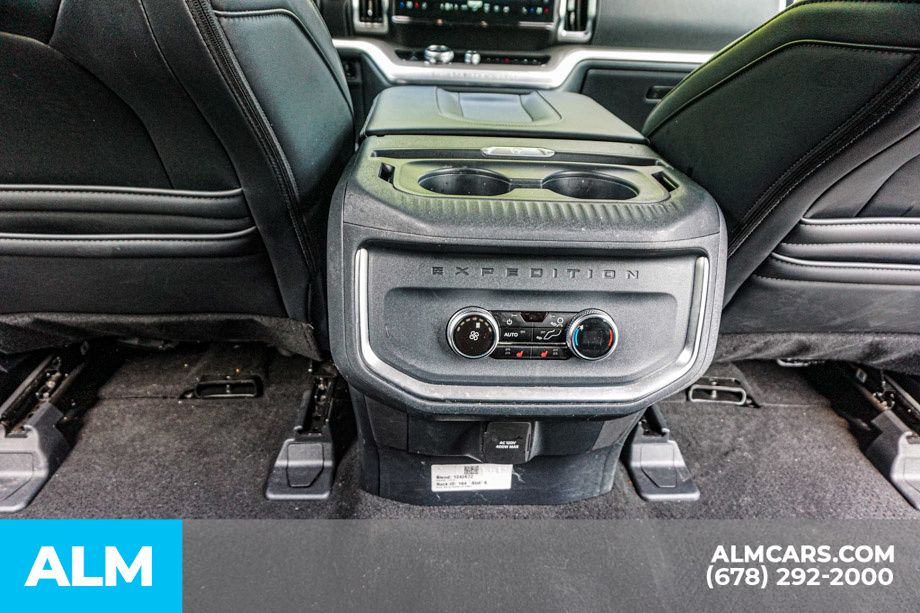 Used 2025 Black Ford Platinum image 34