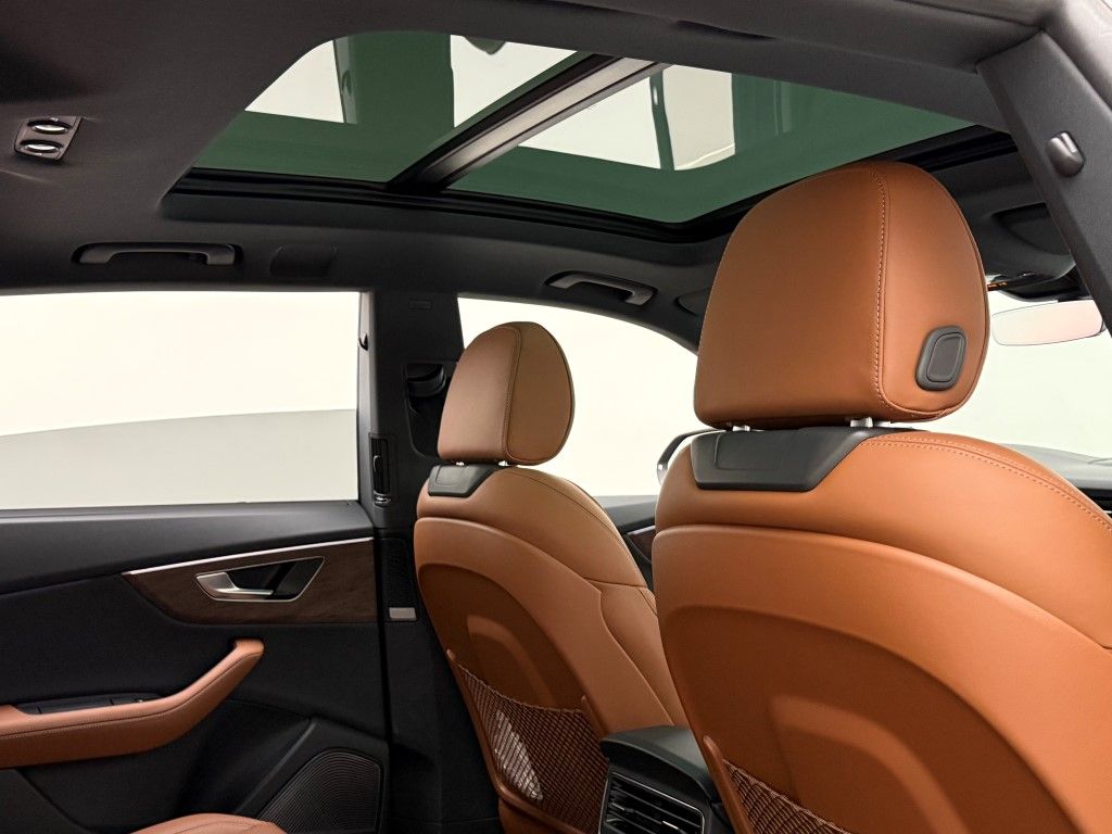 Thumbnail: 2026 Audi Q8 - 8