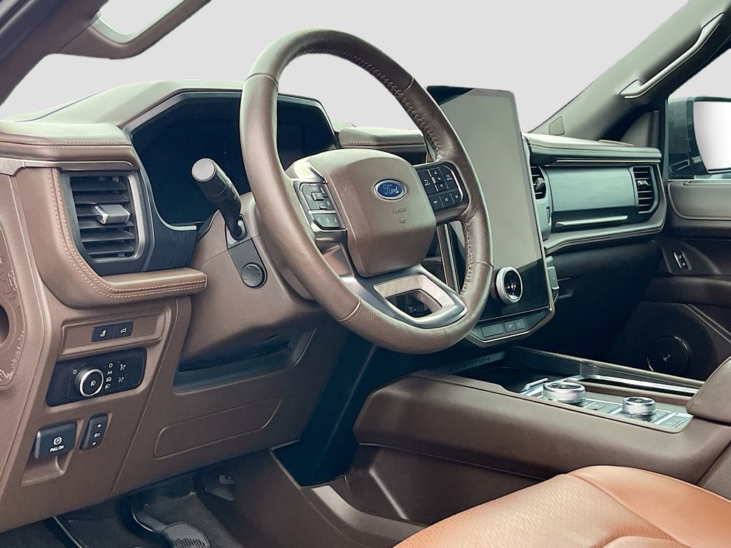 Used 2023 Red Ford King Ranch image 9