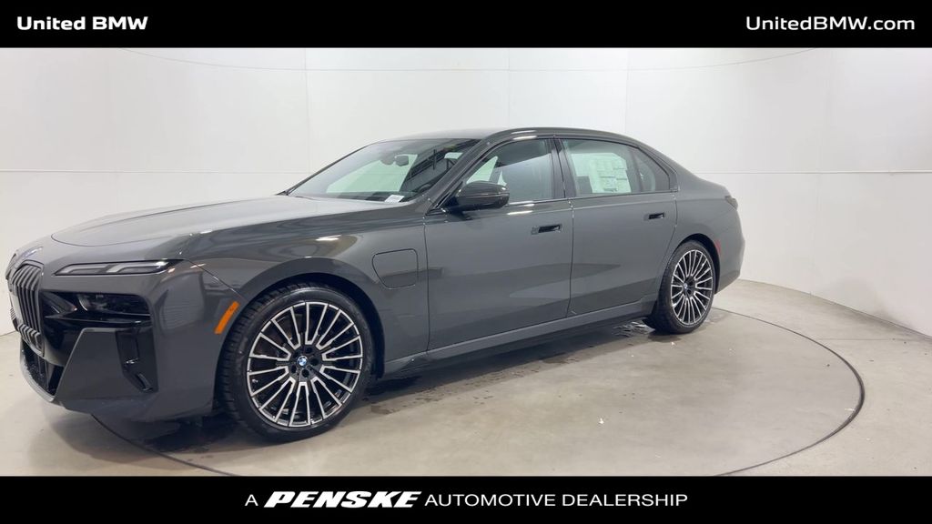 Thumbnail: 2026 BMW 7 Series - 4