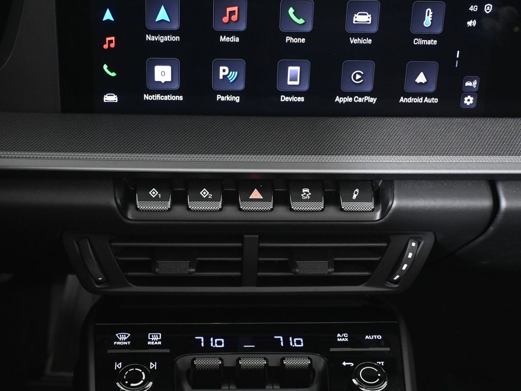 Thumbnail: 2025 Porsche 911 - 30