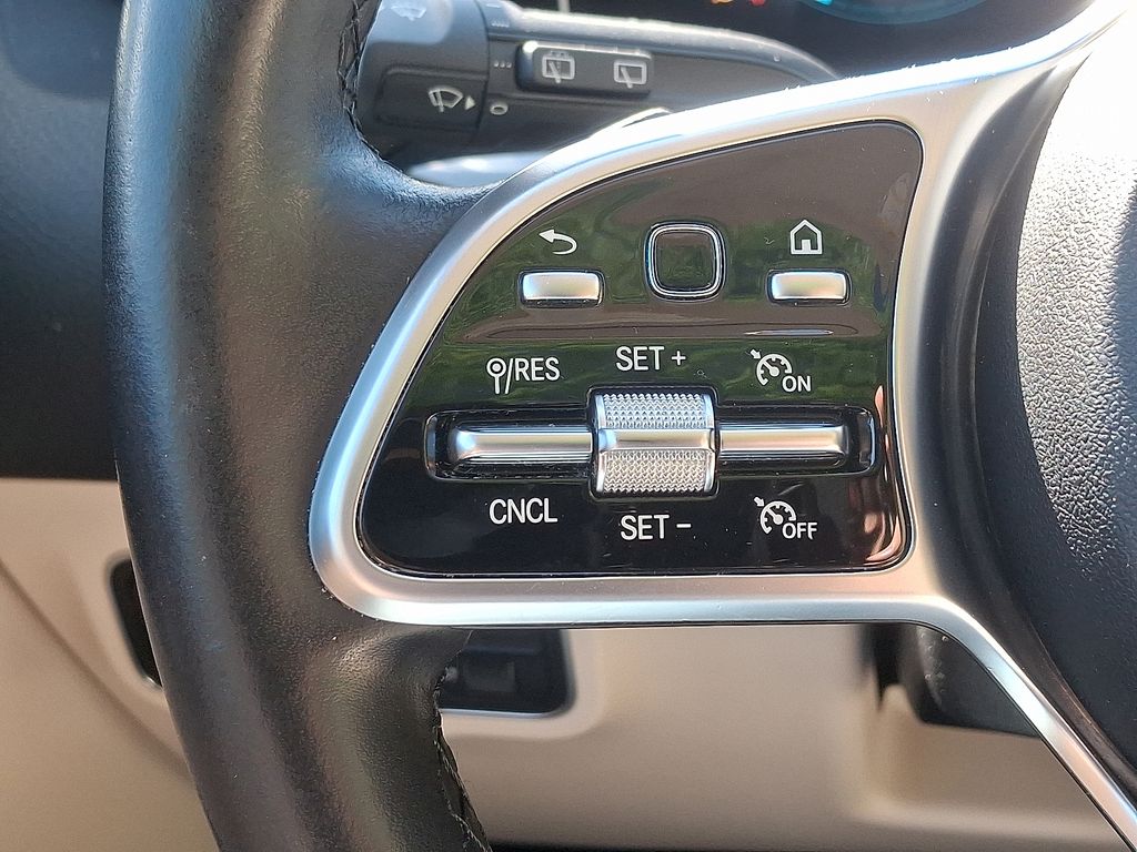 2021 Mercedes-Benz GLA 250 4MATIC 21