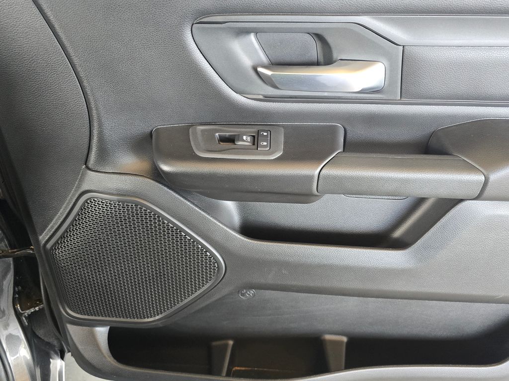 Thumbnail: 2025 RAM 1500 - 19