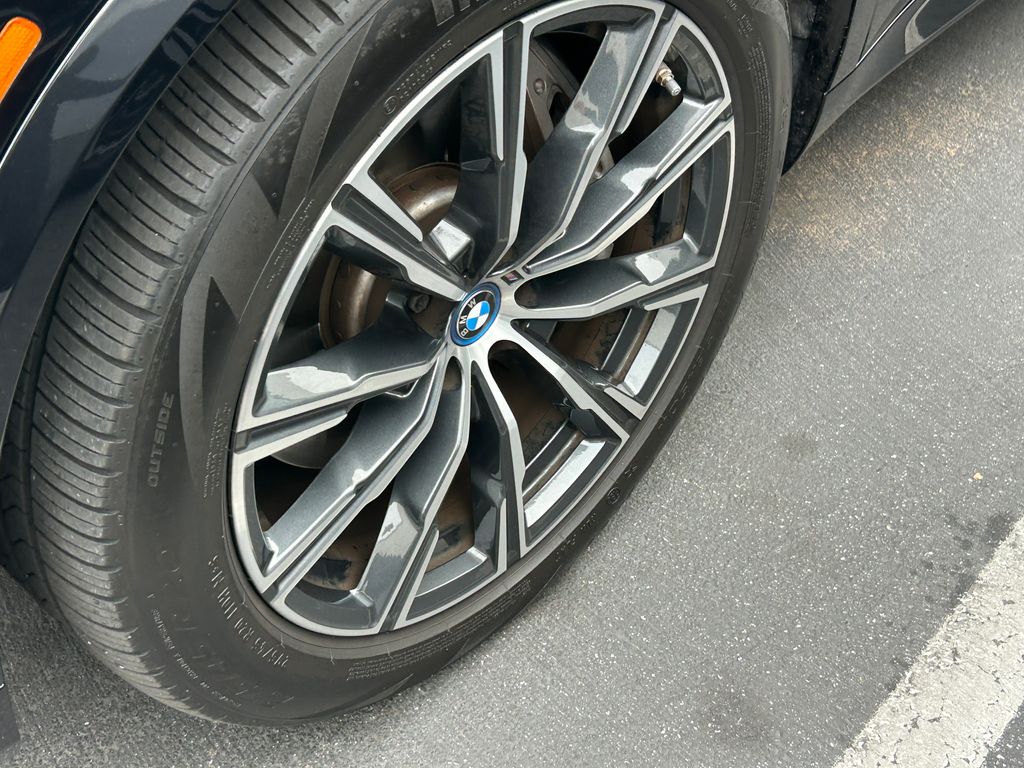 Thumbnail: 2022 BMW X5 - 3