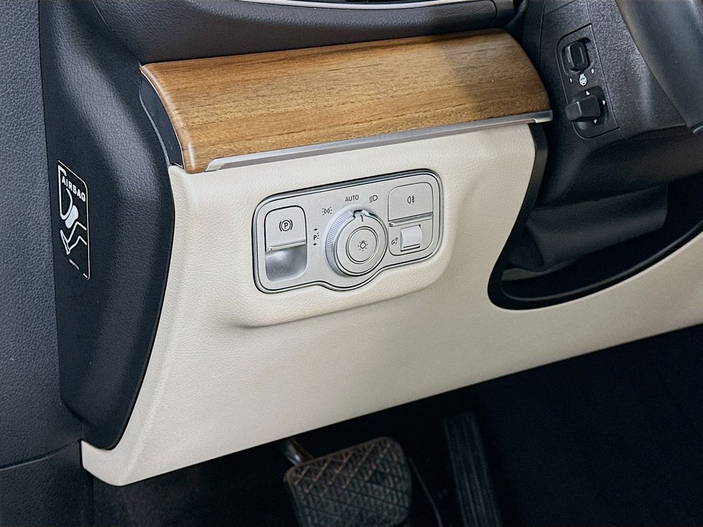 Thumbnail: 2021 Mercedes-Benz GLE - 10