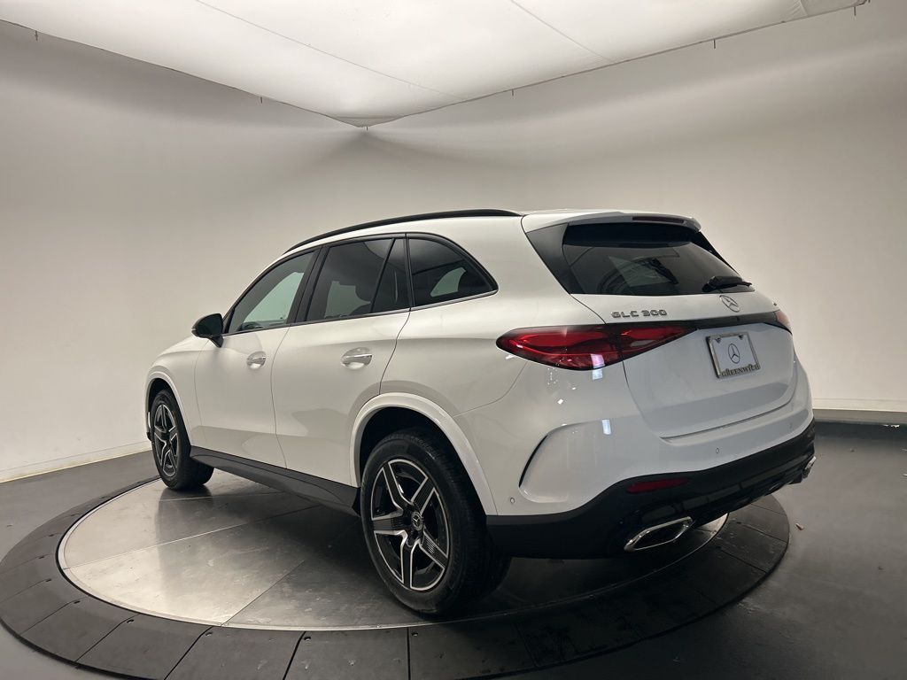 Thumbnail: 2026 Mercedes-Benz GLC - 5