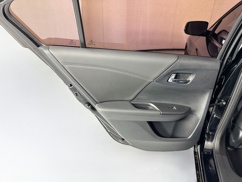Thumbnail: 2016 Honda Accord - 26