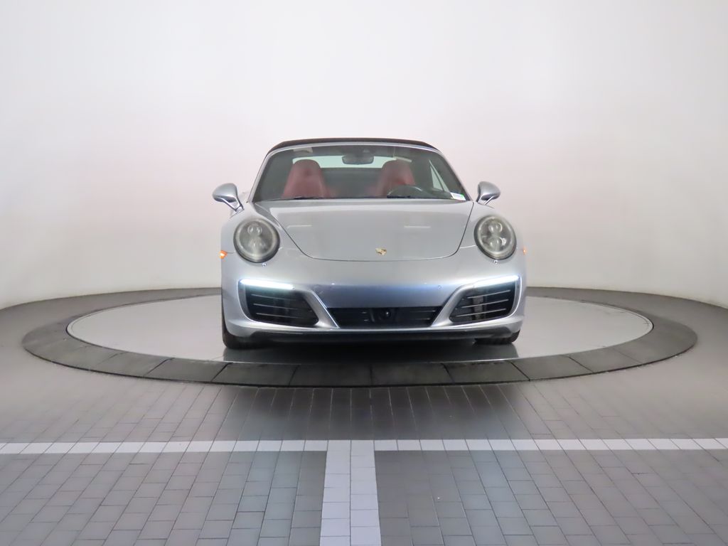 Thumbnail: 2017 Porsche 911 - 10