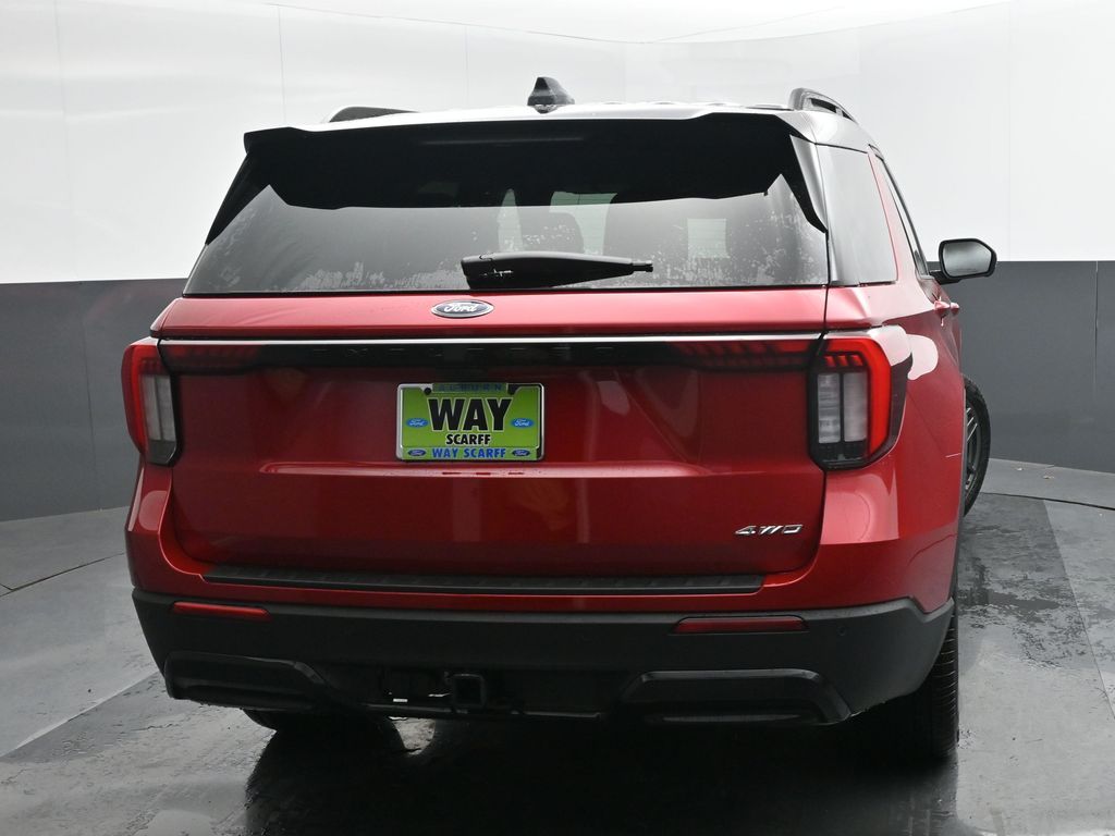 2026 Ford Explorer ST-Line photo 2