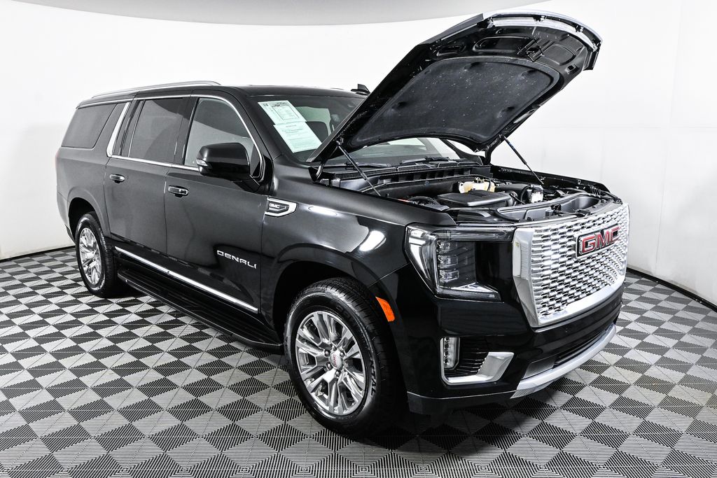 2022 GMC Yukon XL Denali 31