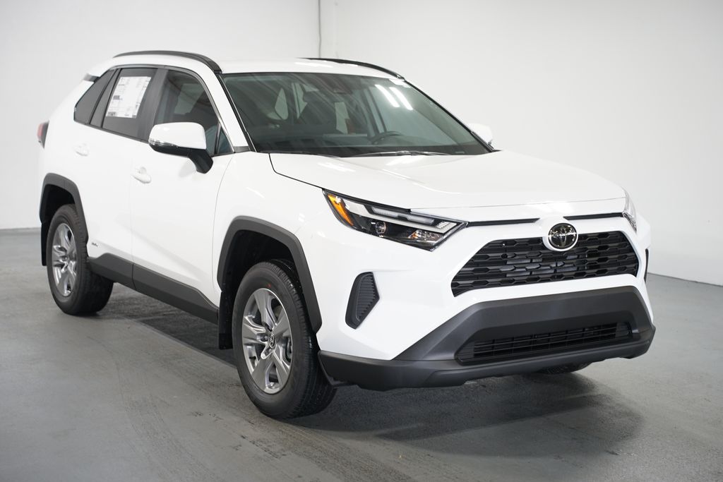 Thumbnail: 2025 Toyota RAV4 - 3