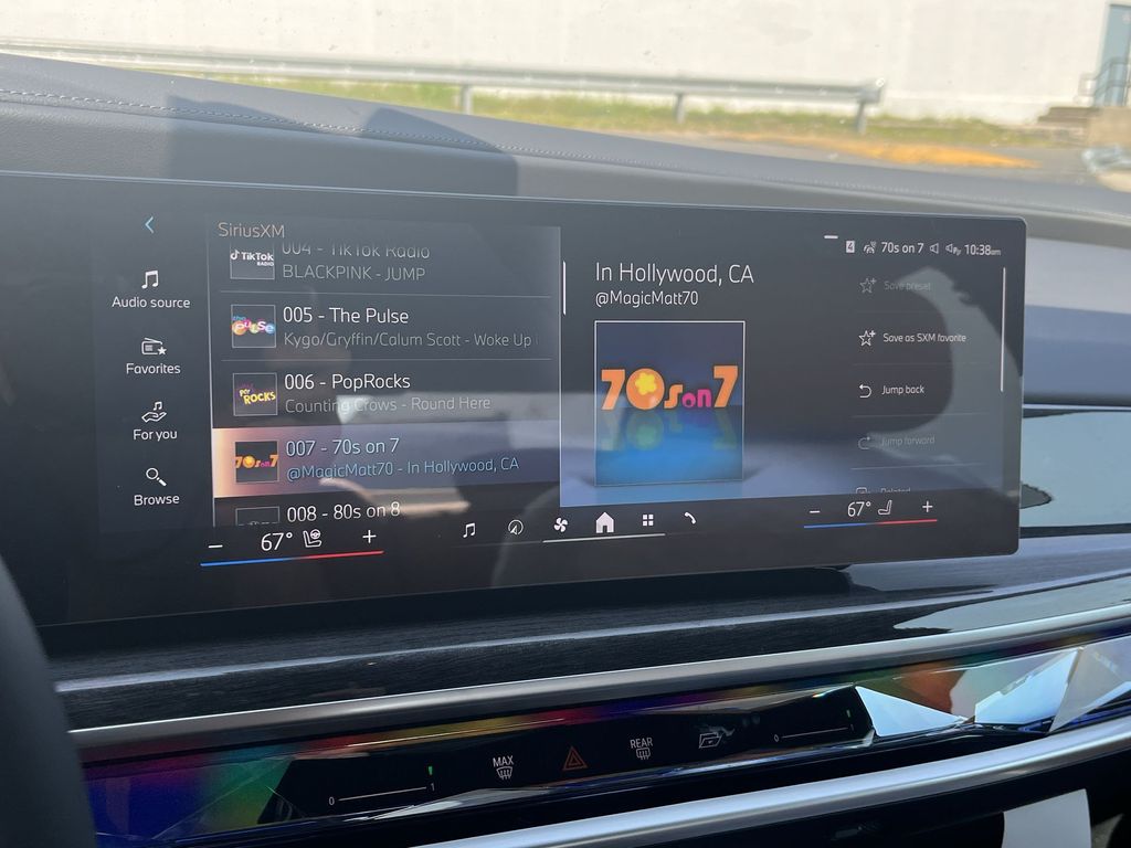 Thumbnail: 2025 BMW 7 Series - 16