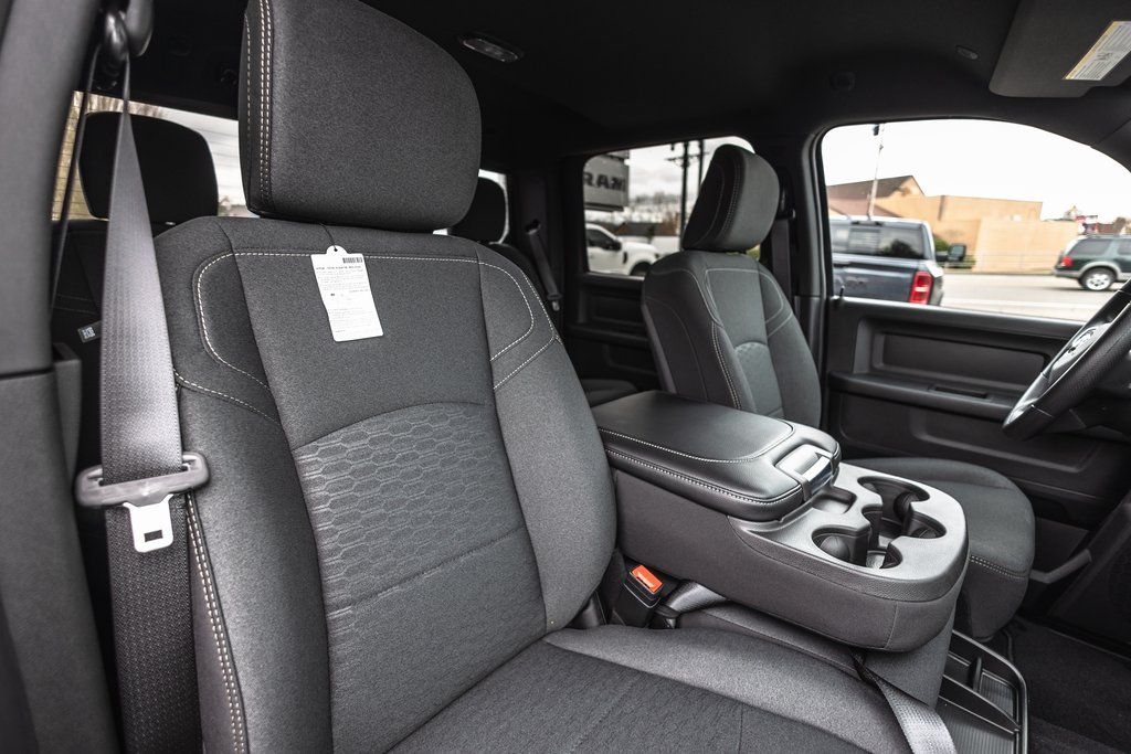 2026 Ram 3500 Tradesman thumbnail 30