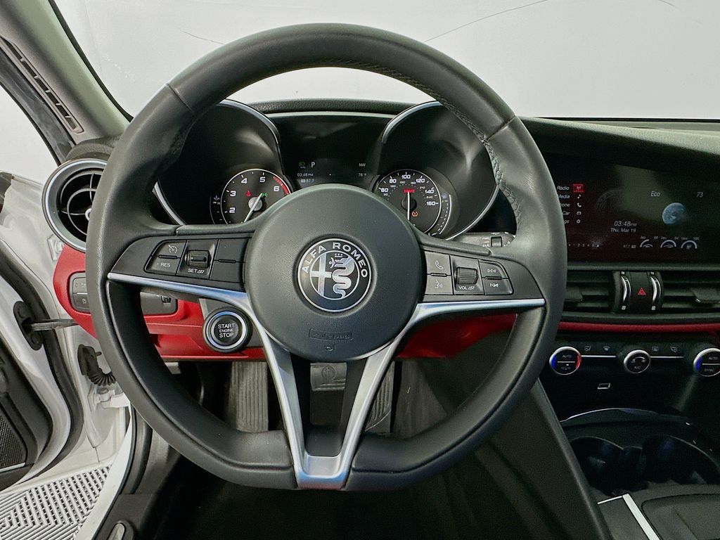 Thumbnail: 2019 Alfa Romeo Giulia - 11