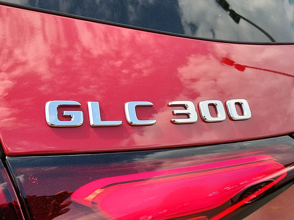 Thumbnail: 2027 Mercedes-Benz GLC - 19