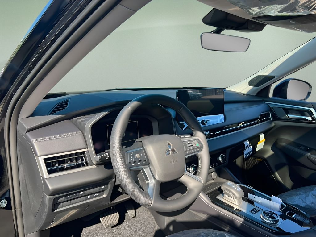 New 2026 Mitsubishi Outlander PHEV SUV