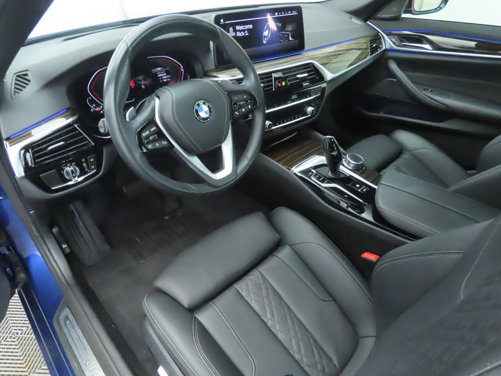 Thumbnail: 2023 BMW 5 Series - 9