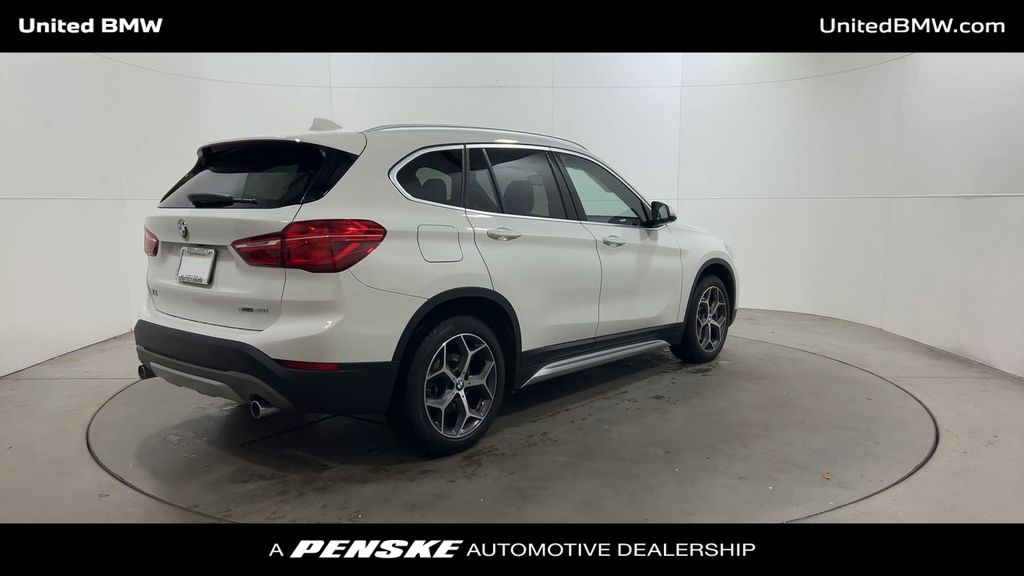 Thumbnail: 2018 BMW X1 - 8