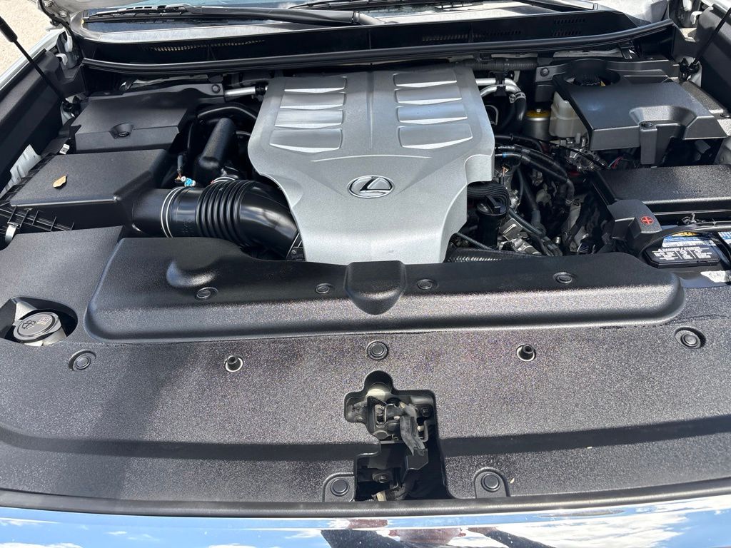 Thumbnail: 2016 Lexus GX - 11
