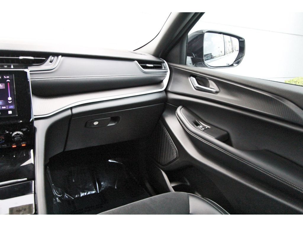 2025 Jeep Grand Cherokee Altitude X - 9