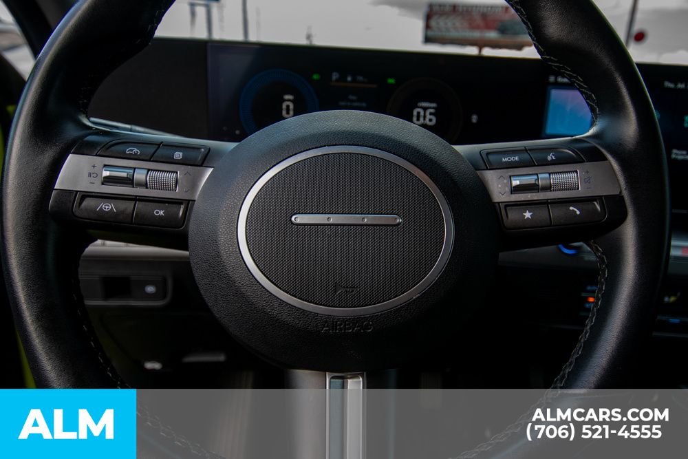 2024 Hyundai Kona SEL photo 17