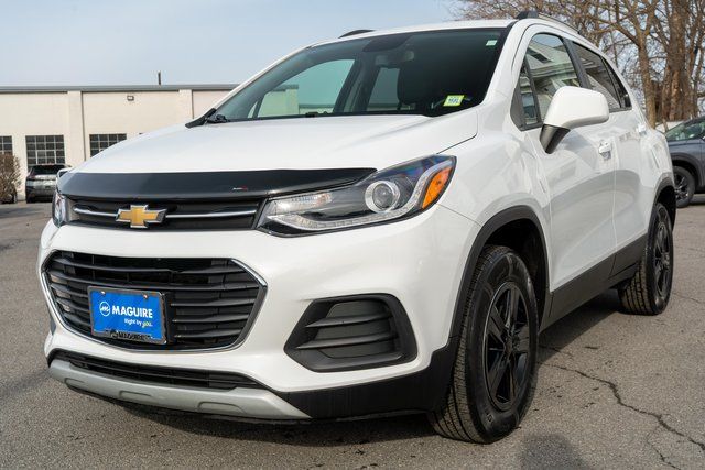 2022 Chevrolet Trax LT - 1