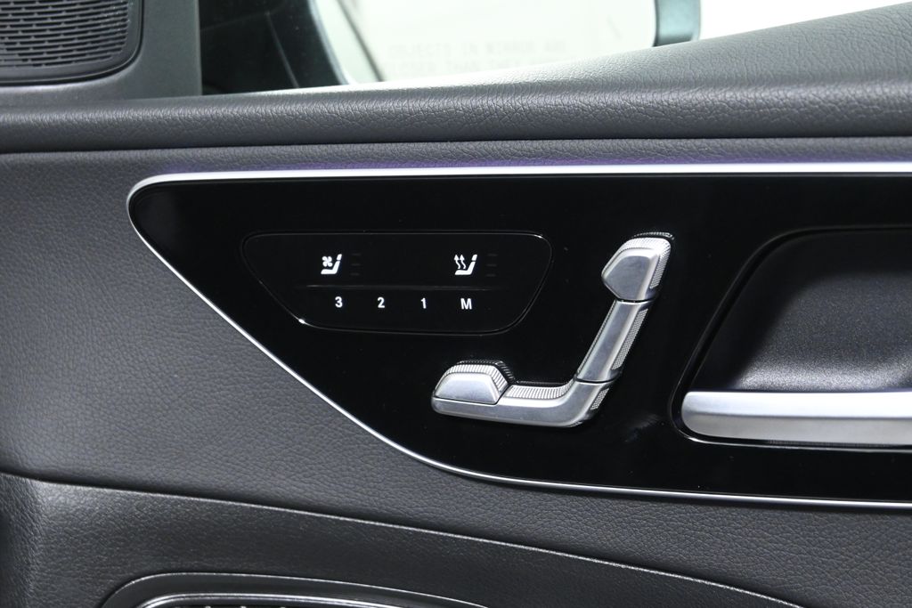 Thumbnail: 2025 Mercedes-Benz C-Class - 27