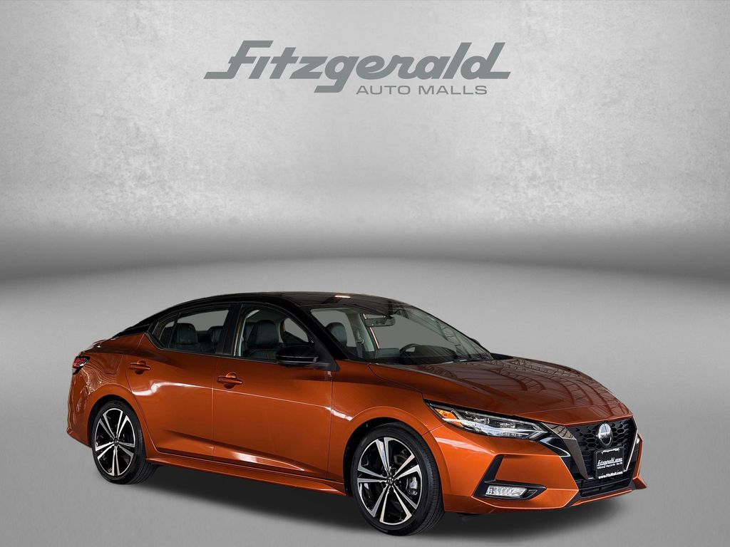 Monarch Orange Metallic/Super Black 2023 Nissan Sentra SR FWD Sedan Front-Wheel Drive Continuously Variable Transmission