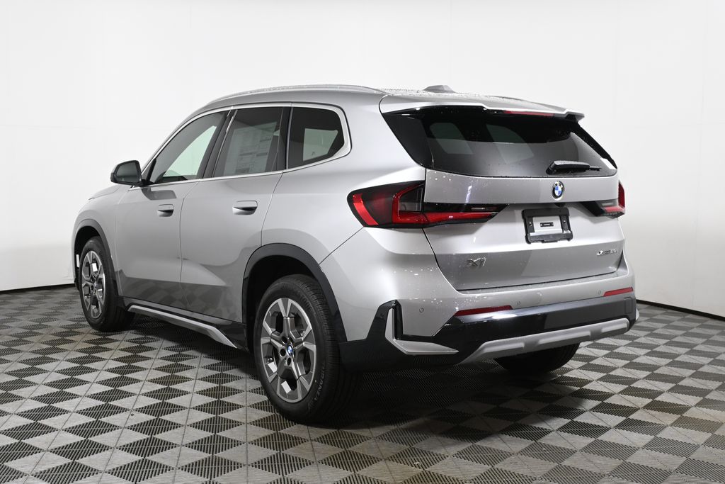 Thumbnail: 2027 BMW X1 - 5