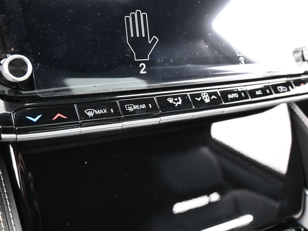 New 2026 High Gloss Black Jeep Limited image 19