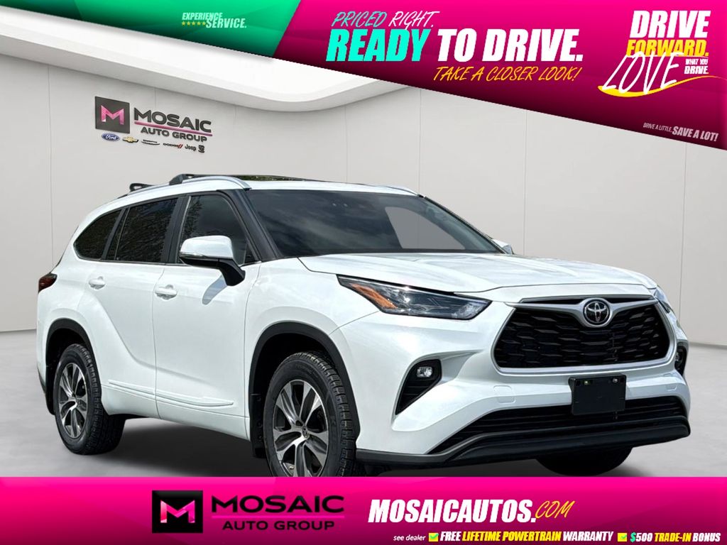 Used 2023 Toyota Highlander XLE SUVs