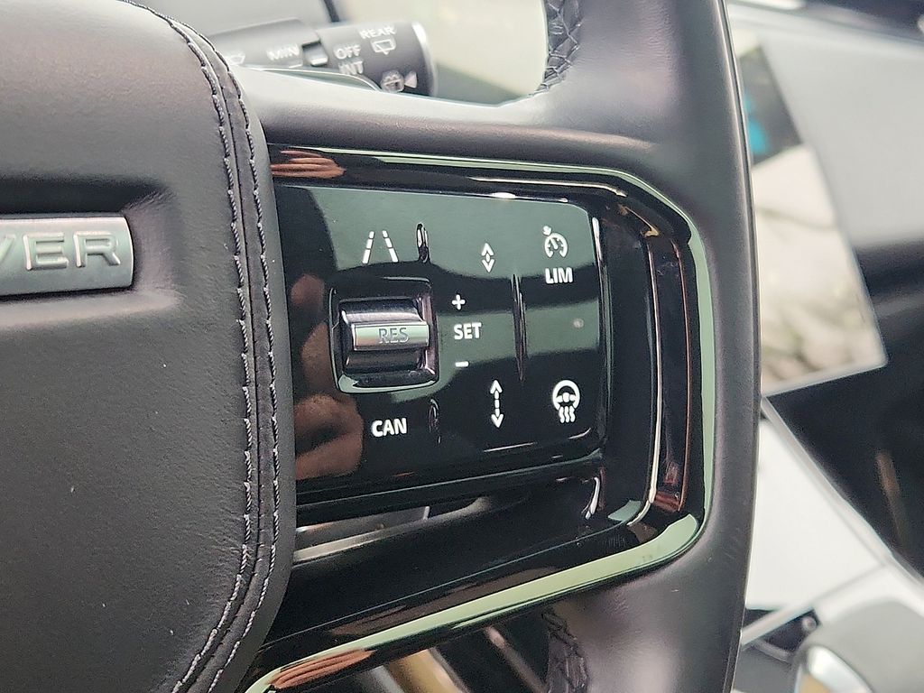 Thumbnail: 2024 Land Rover Range Rover Sport - 23