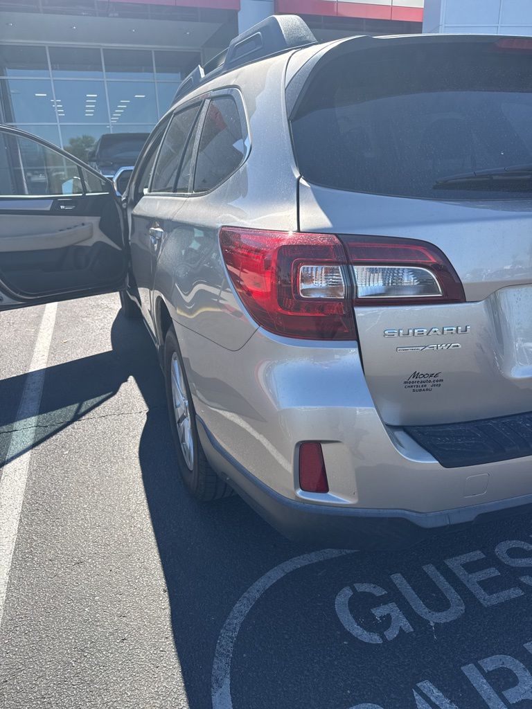 2015 Subaru Outback Premium 7