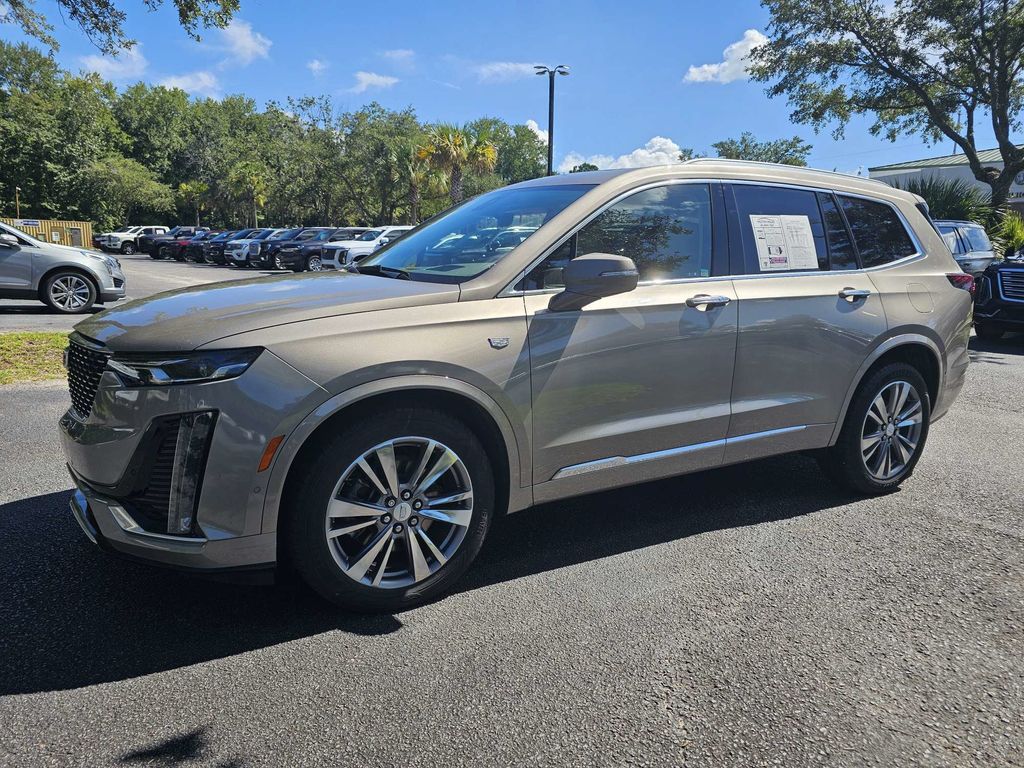 Latte Metallic 2022 Cadillac XT6 SUV / Crossover Four-Wheel Drive 9-Speed Automatic